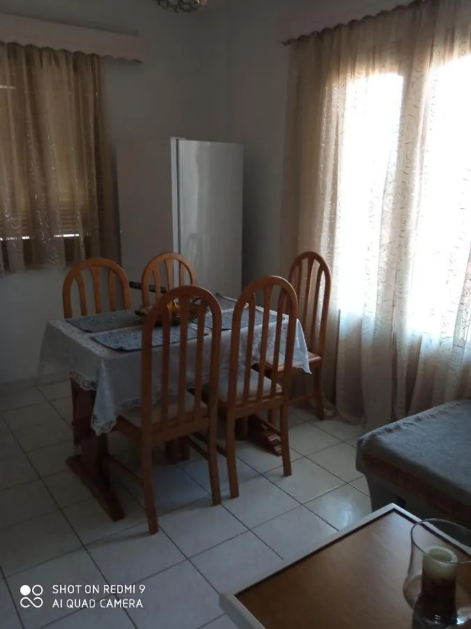 Annas Apartment 2 Ágios Nikólaos